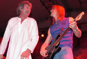 deeppurple_liveinSingapore2002b